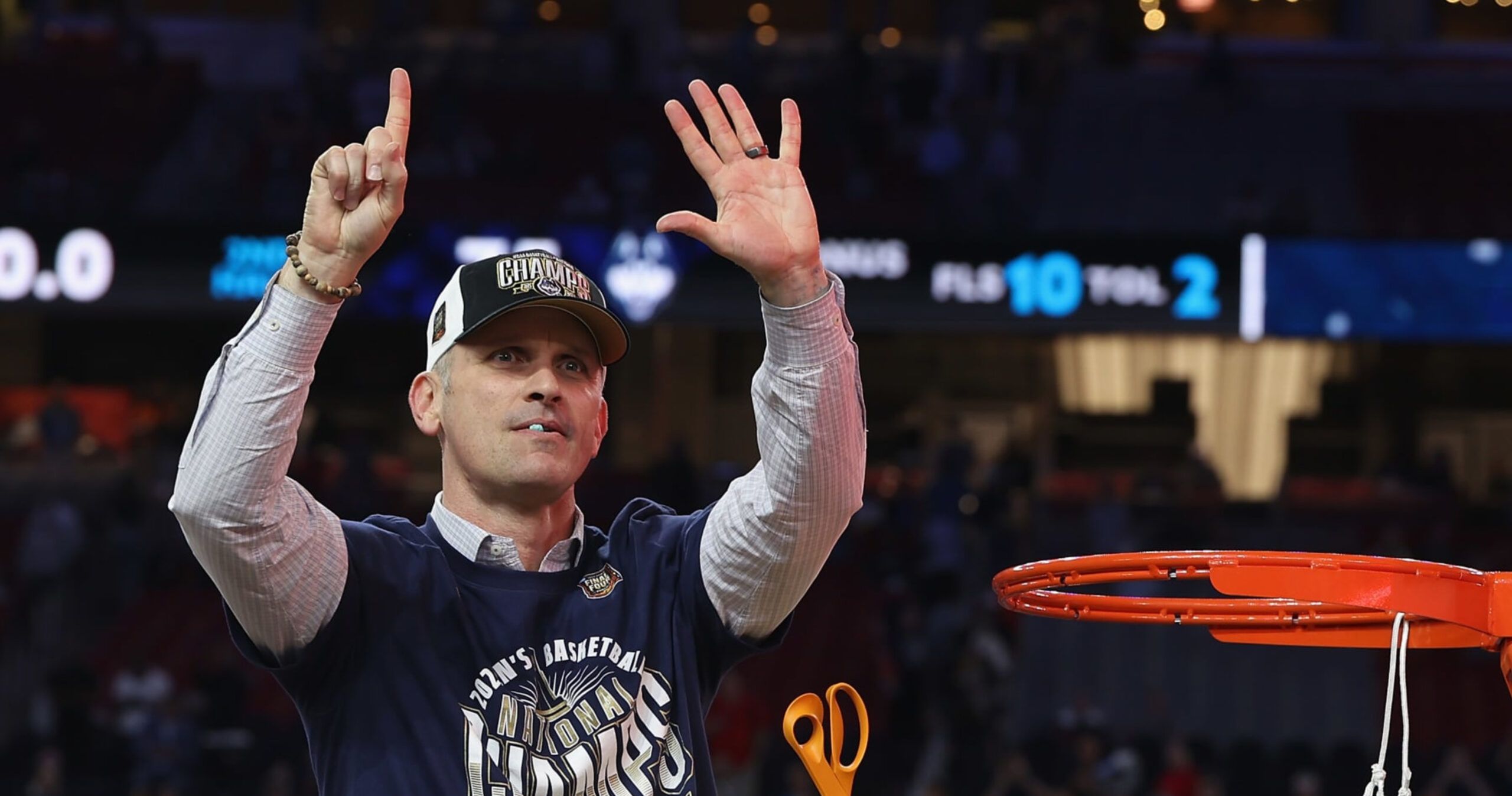 Dan Hurley’s Rumored Rejection of Lakers HC Contract Celebrated by UConn Players