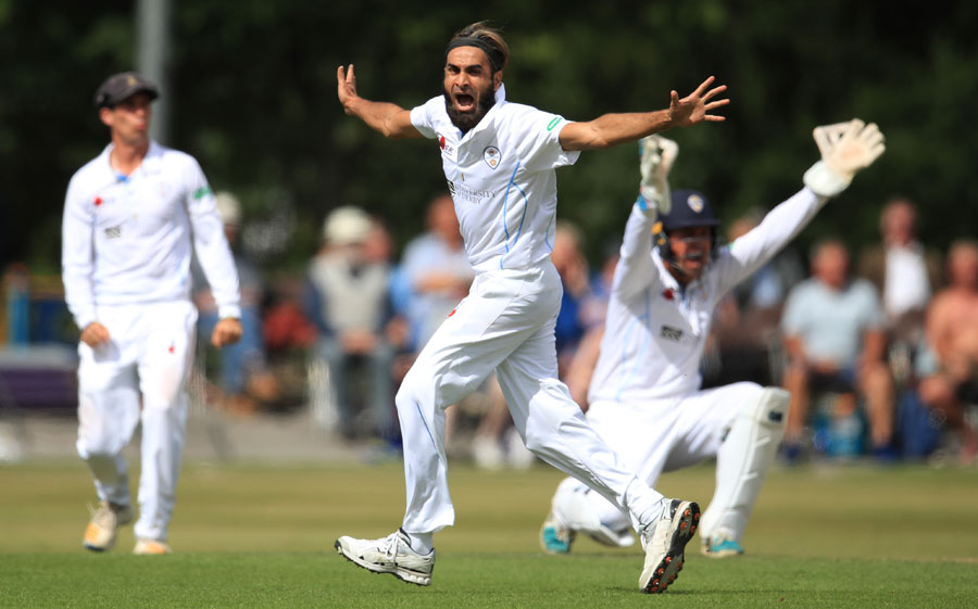 Tahir allows Derbyshire to finish on a high