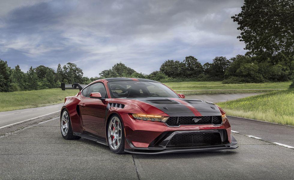 Special Ford Mustang GTD Unveiled With Lots Of Bare Carbon