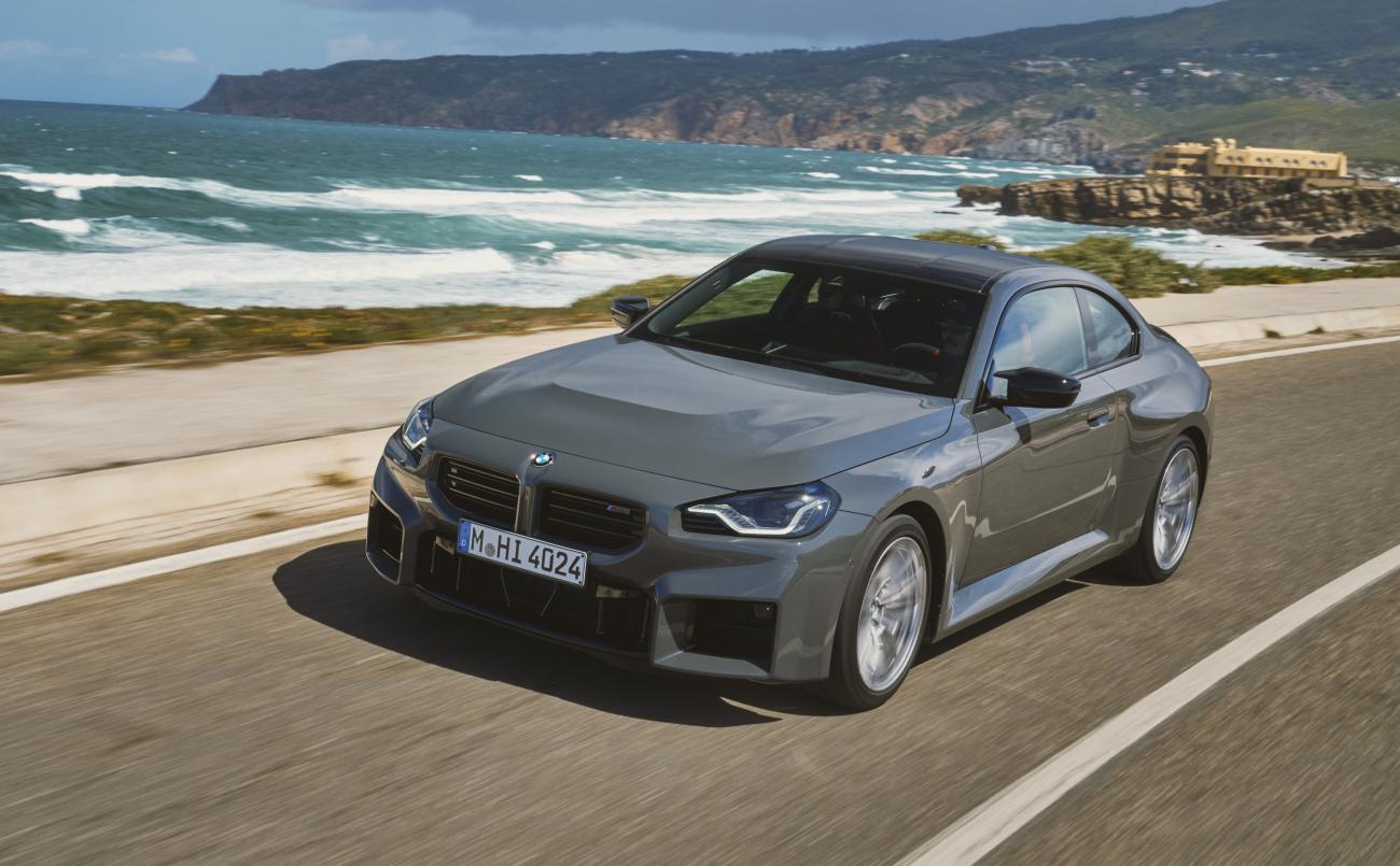 2024 BMW M2 Gets More Power, Keeps The Manual Gearbox