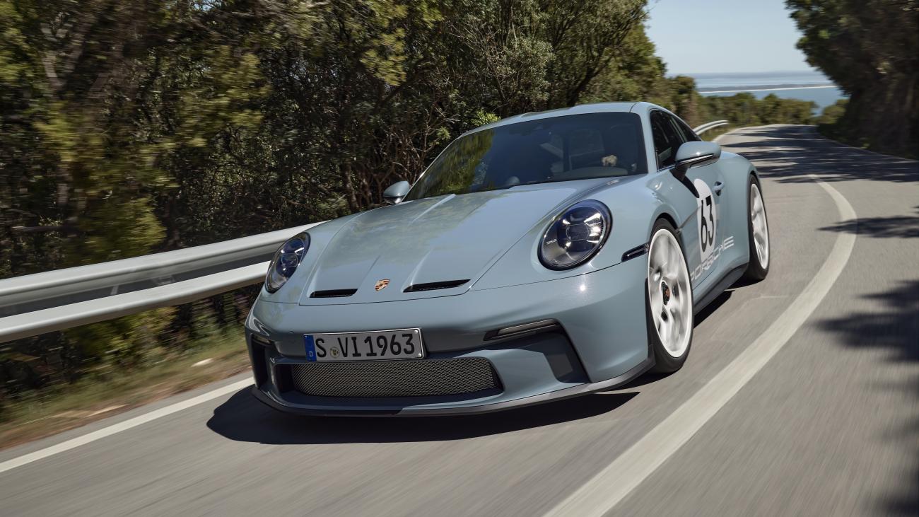 An Idiot’s Guide To The Complicated Porsche 911 Range