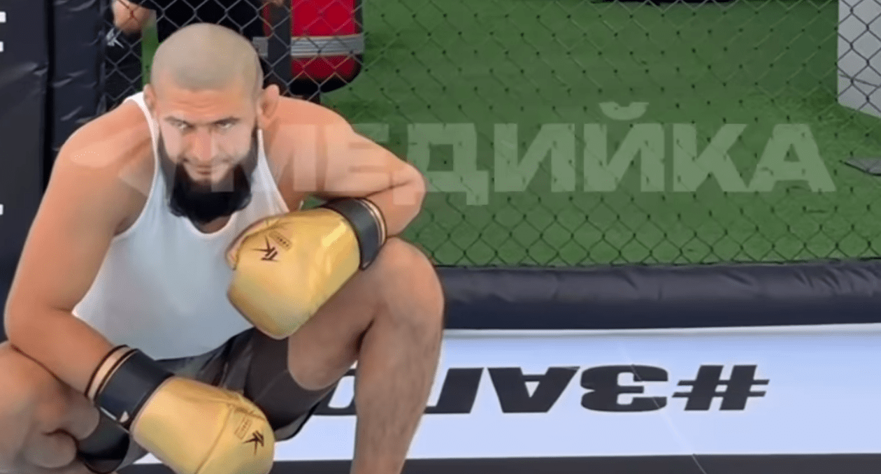 Watch: Khamzat Chimaev destroys influencer in rooftop cage