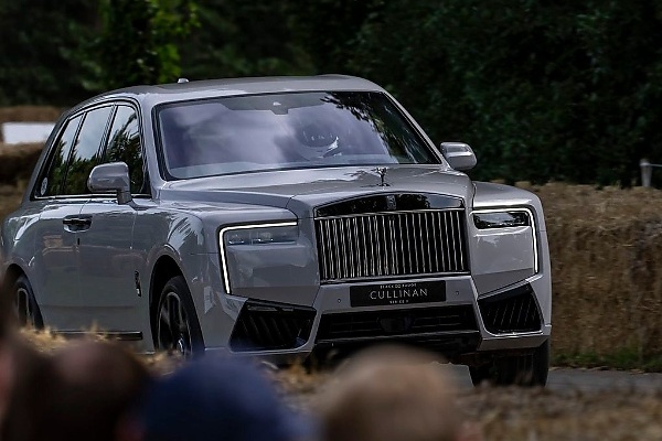 Photos : 2025 Rolls-Royce Cullinan Series II Pushed To Its Limit At The Goodwood Festival Of Speed