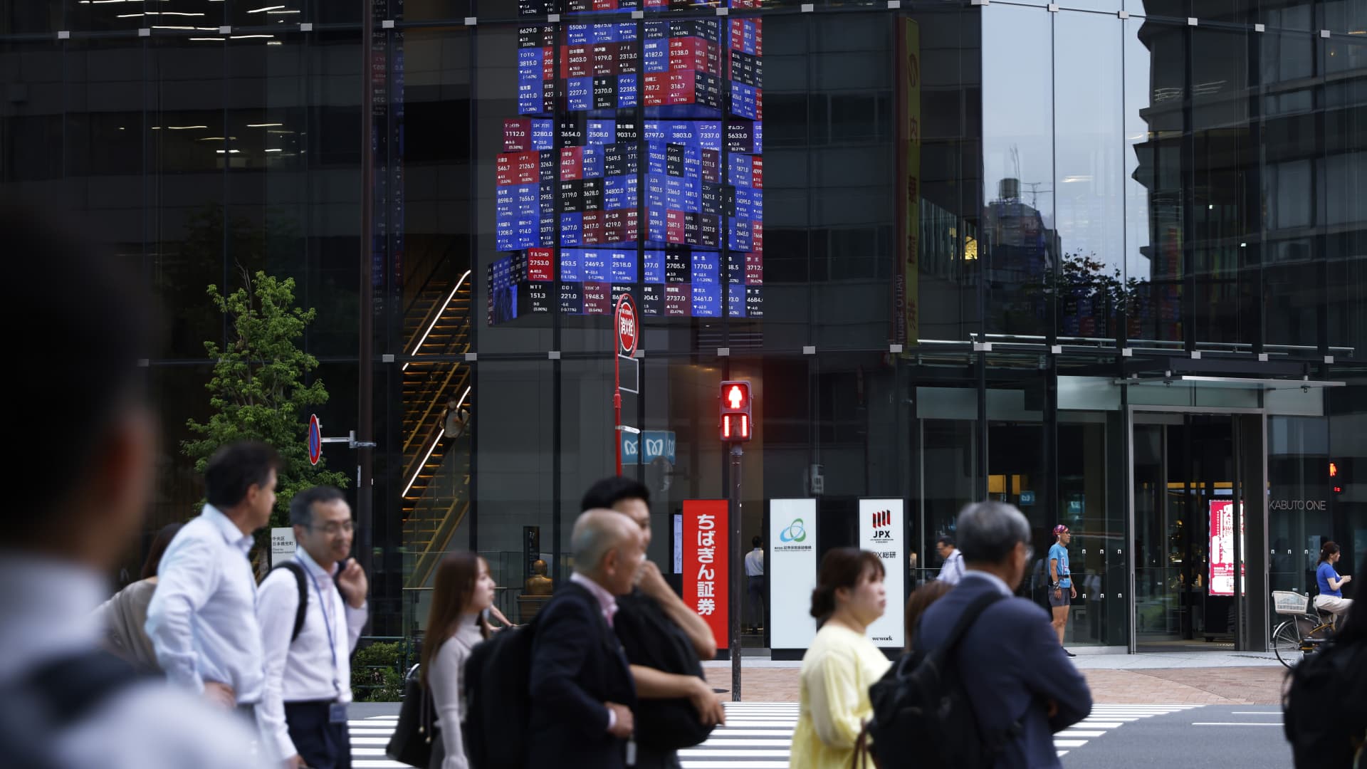 Japan stocks plunge 5% with Asia markets broadly lower after Wall Street sell-off