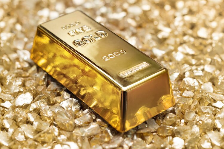 Gold price jumps above $2,470 as US yileds plunge after weak US NFP