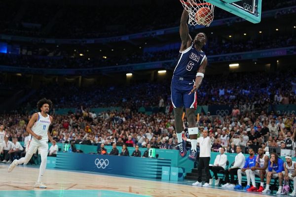 U.S. men rout P.R., wrap up top basketball seed