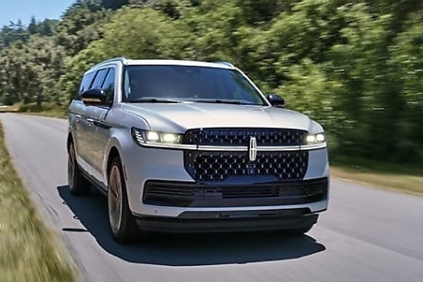 Lincoln Introduces Redesigned All-new 2025 Navigator SUV