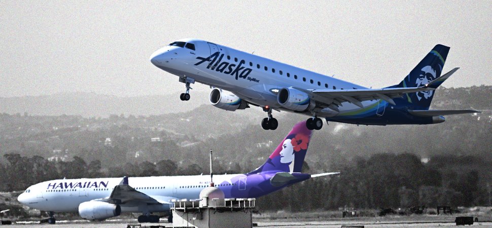 Alaska Airlines, Hawaiian Merger Clears a Regulatory Review