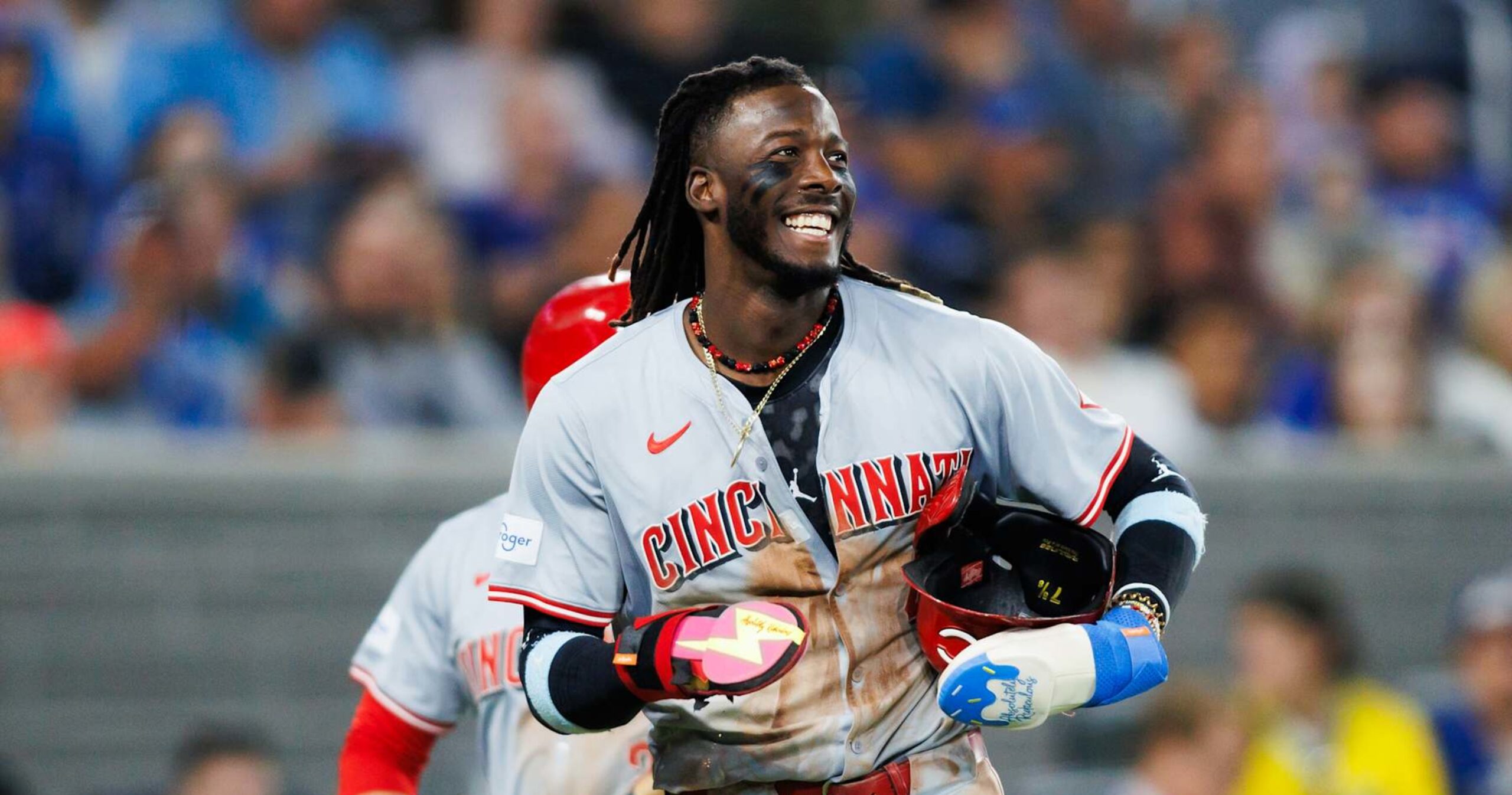 Video: Reds’ Elly De La Cruz Becomes 5th MLB Player Ever to Hit 20 HR, Steal 60 Bases