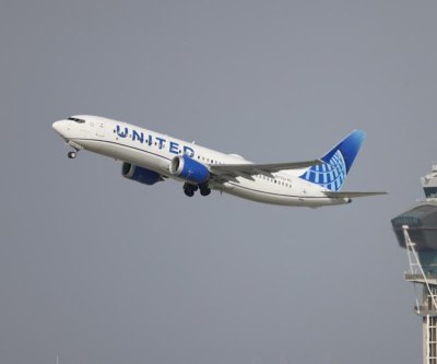 United Airlines flight hits ‘severe’ turbulence; seven people injured