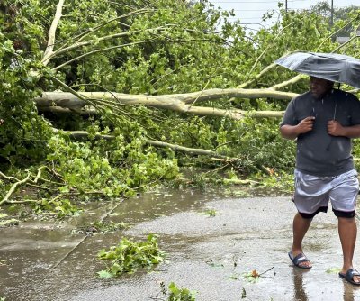 U.S. offers financial help to ‘displaced survivors’ in wake of Hurricane Beryl