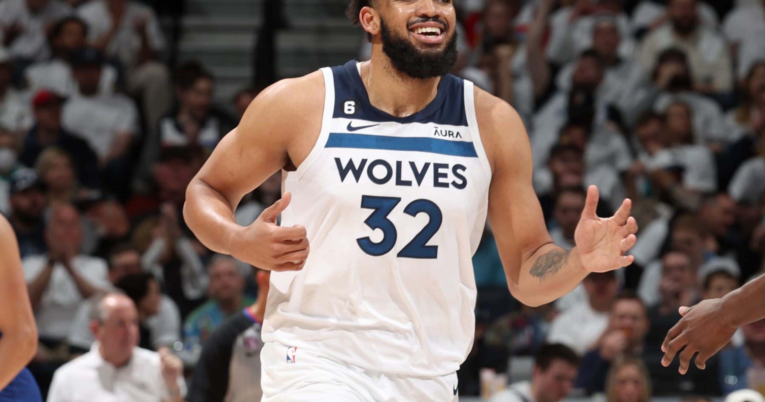 NBA Rumors: Karl-Anthony Towns Traded to Knicks; T-Wolves Get Julius Randle, More