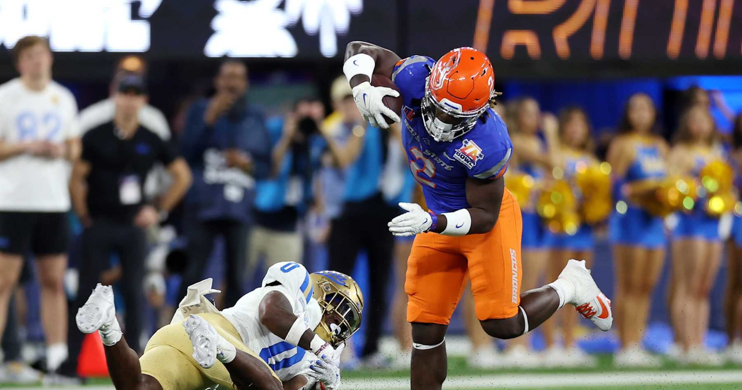 Boise State’s Ashton Jeanty Hyped By CFB Fans as 2025 NFL Draft’s RB1 After 6 TD Game