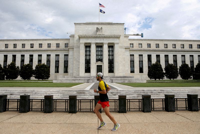 Column-‘Blunt’ interest rates pose questions about Fed easing :Mike Dolan