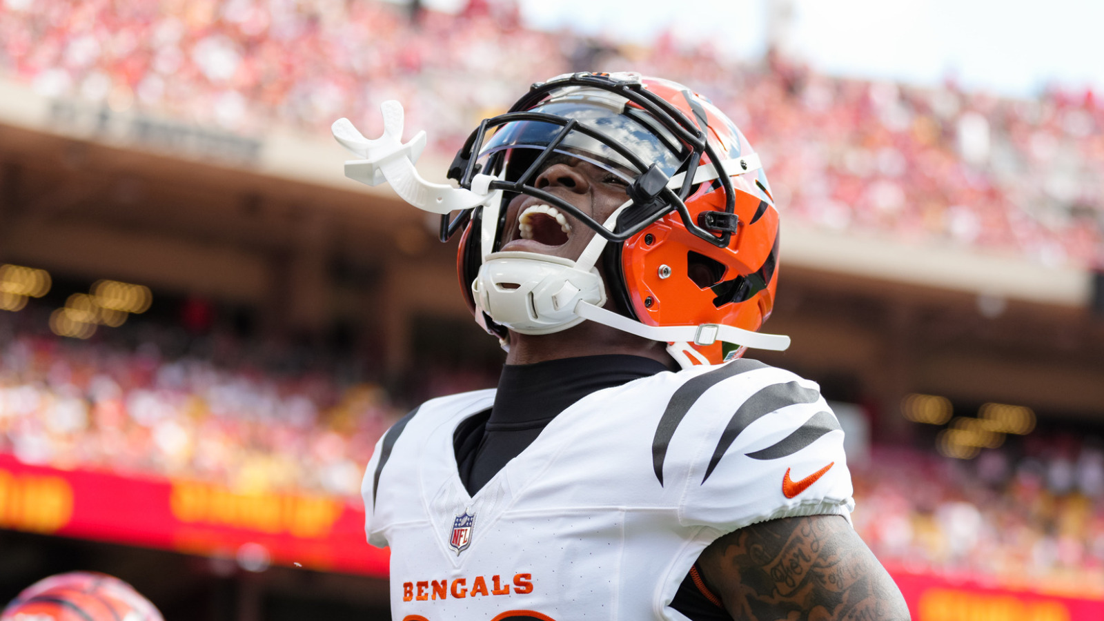 Watch: Bengals CB backs up talk, posts contender for pick of the year