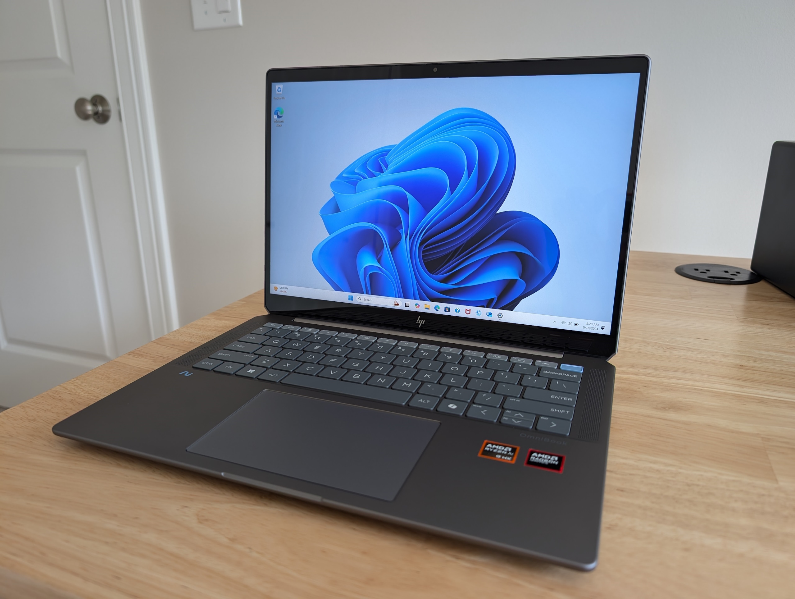 HP OmniBook Ultra 14 review: Ryzen AI 300 delivers again