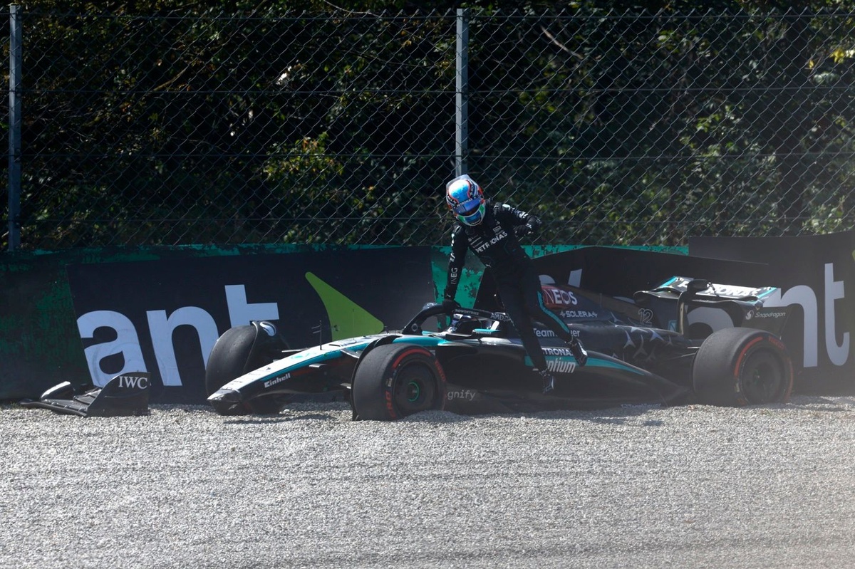 Mercedes admits to misreading risk factor over Antonelli’s Monza FP1 shunt