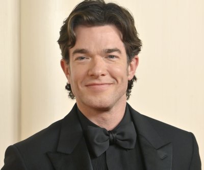 Comedian John Mulaney to host variety talk show on Netflix