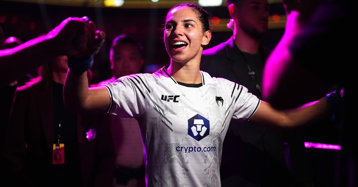 Ariane da Silva welcomes enemy territory energy at UFC Edmonton