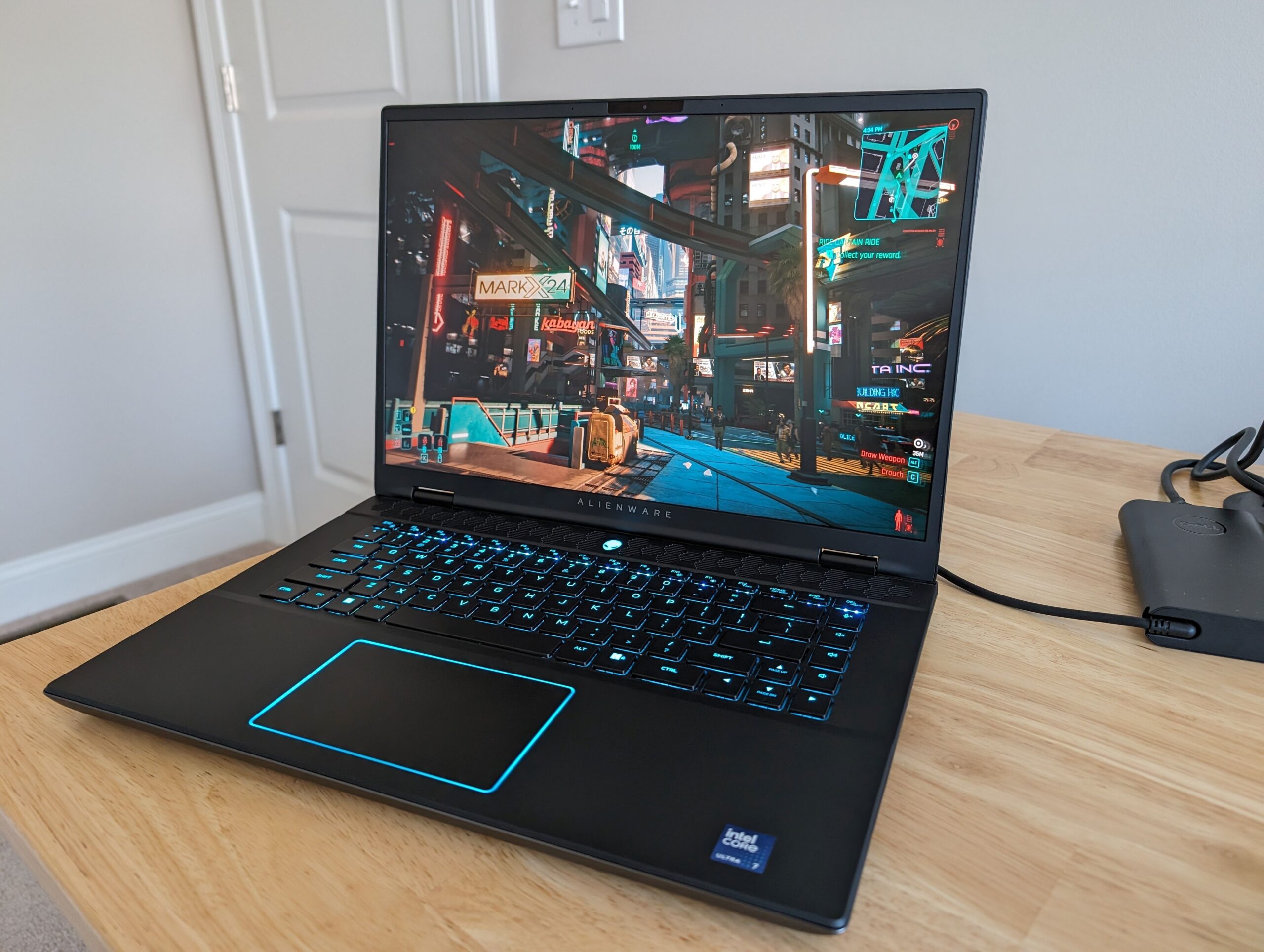 Save $600 on our favorite gaming laptop, Alienware’s long-lasting m16