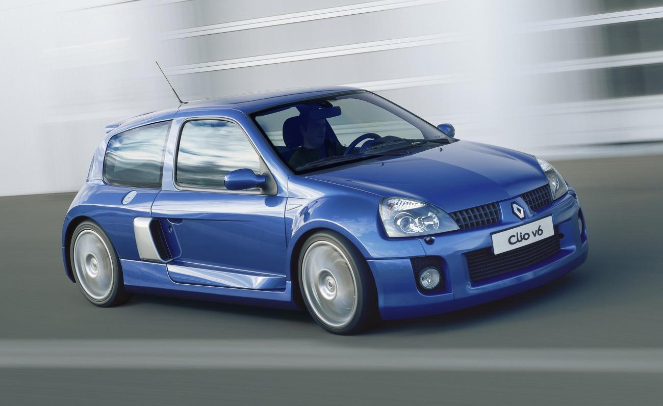 A Guide To Renault’s Mad Mid-Engined Hot Hatches