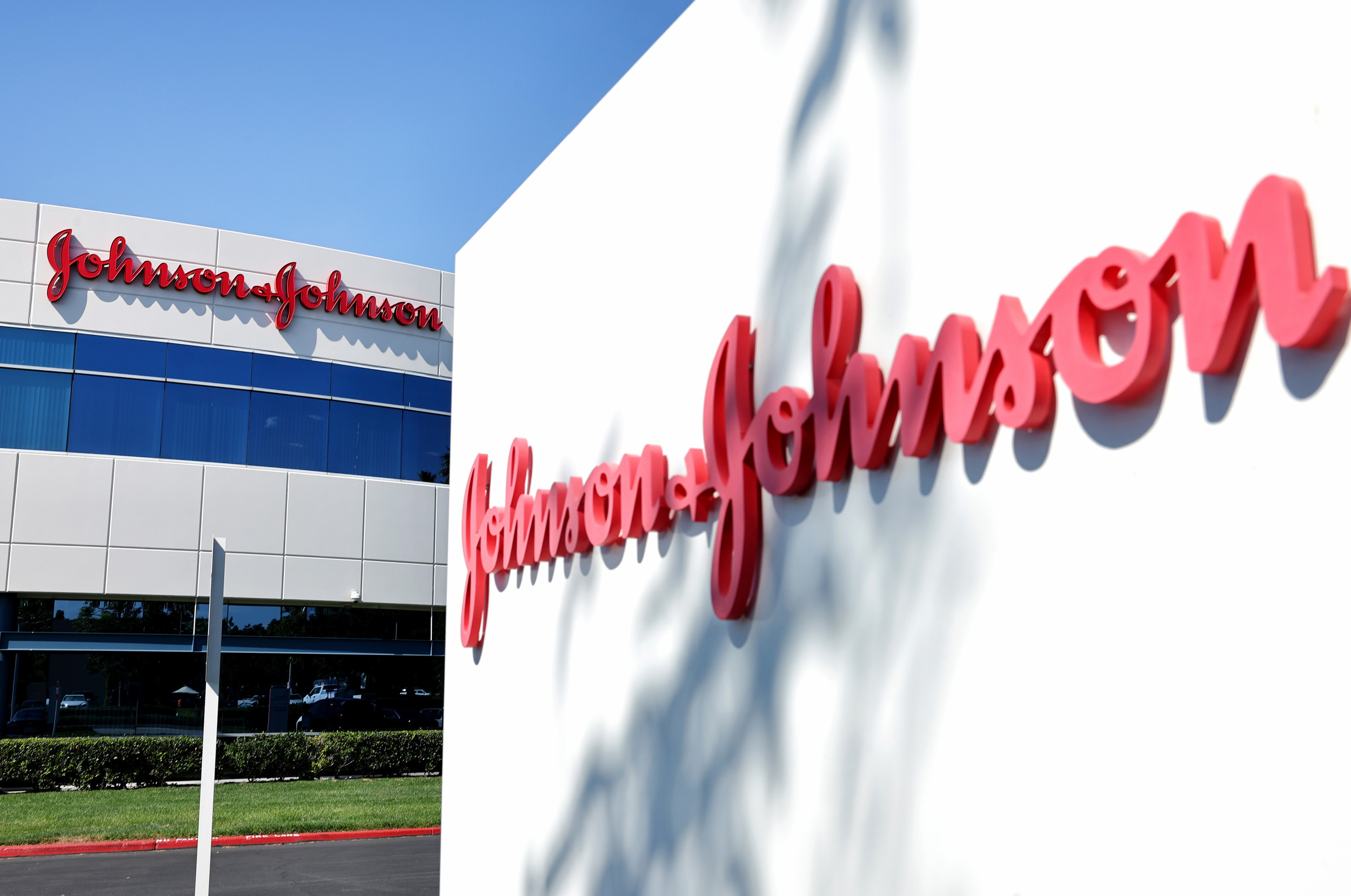 Maine Man Sues Johnson & Johnson for $25 Million Over Wife’s Death