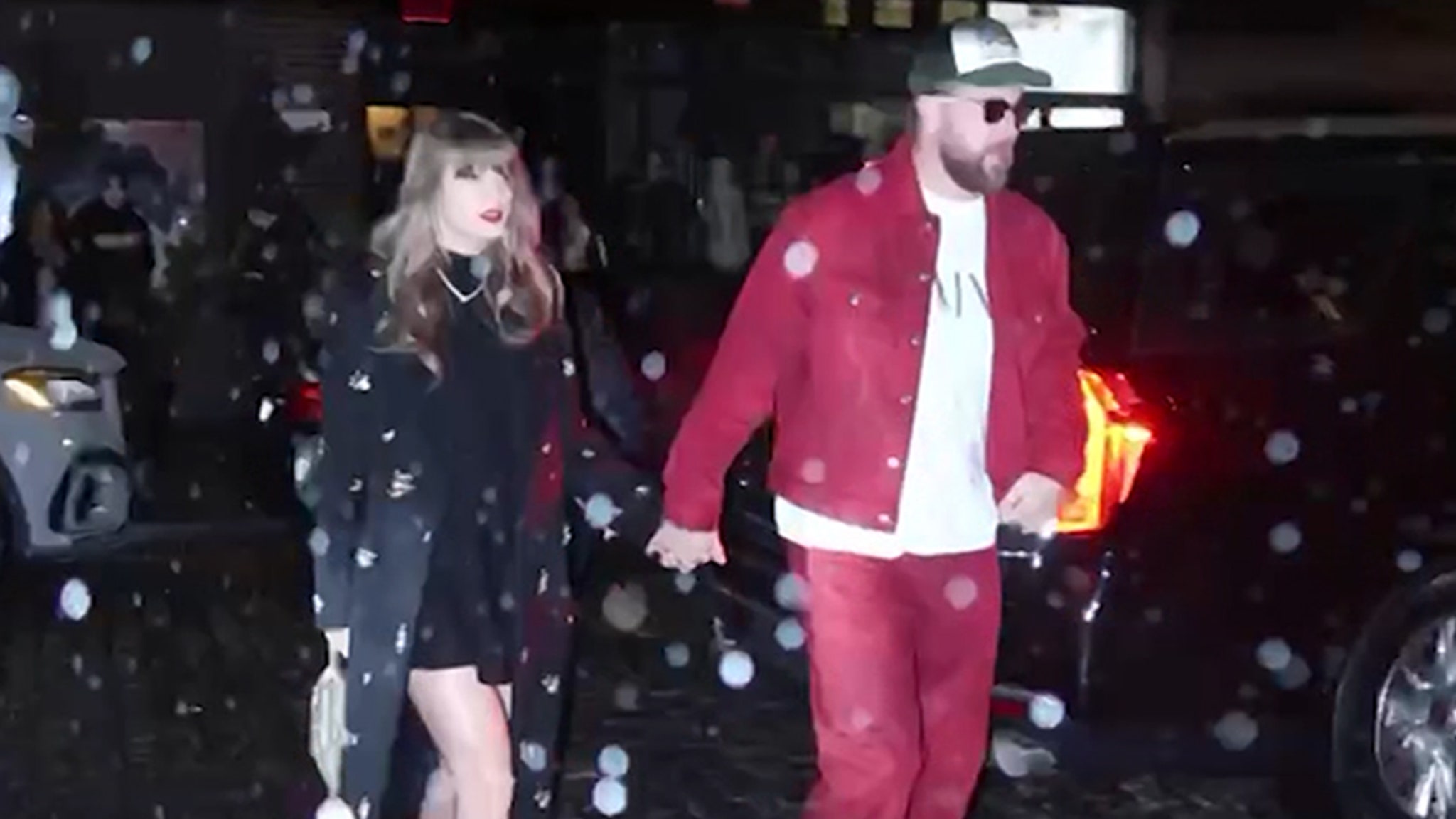 Taylor Swift and Travis Kelce Hit the Big Apple For Dinner Again!