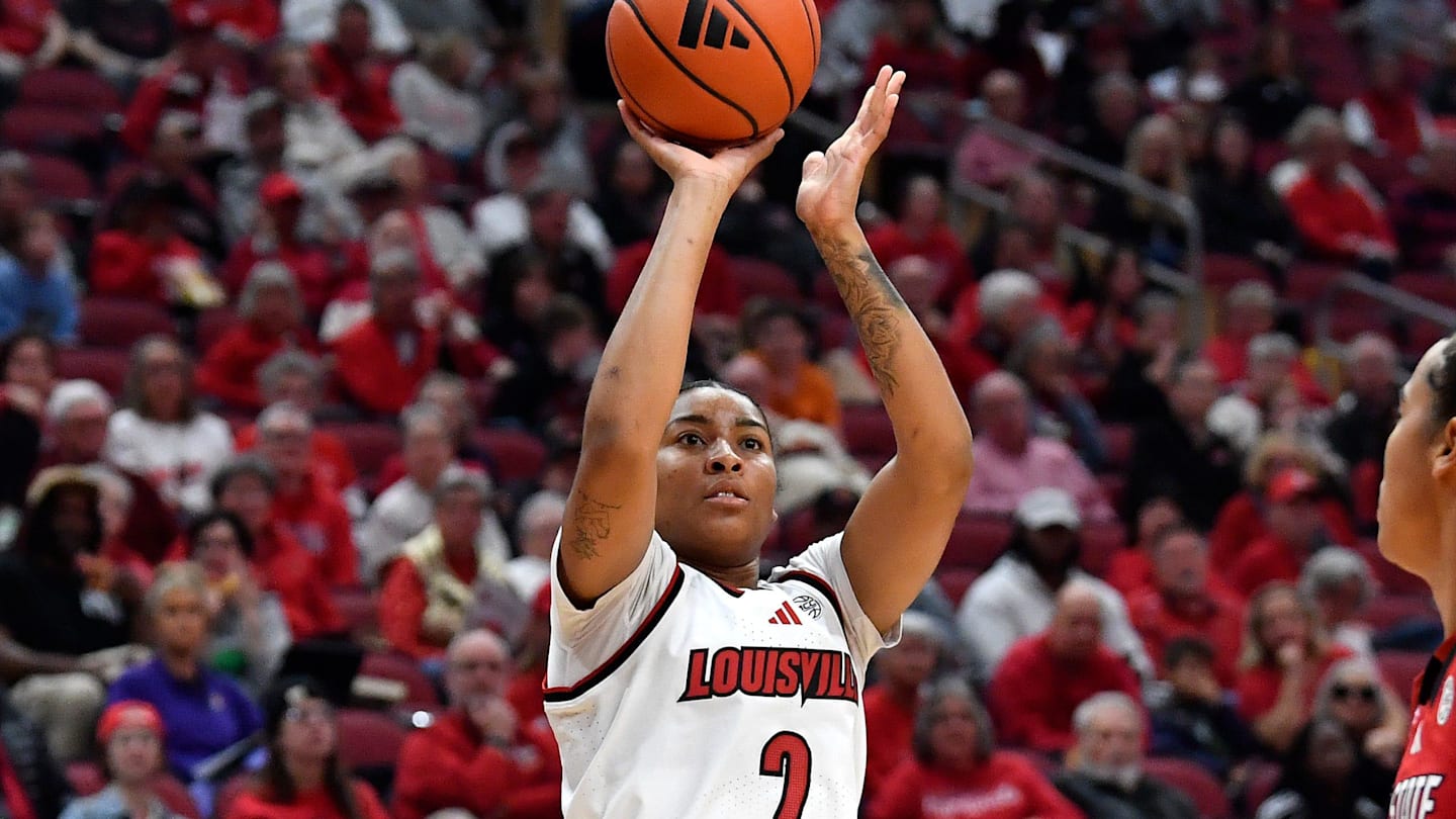 Louisville Women’s Basketball Holds Off Georgia Tech for First Win vs. Ranked Team