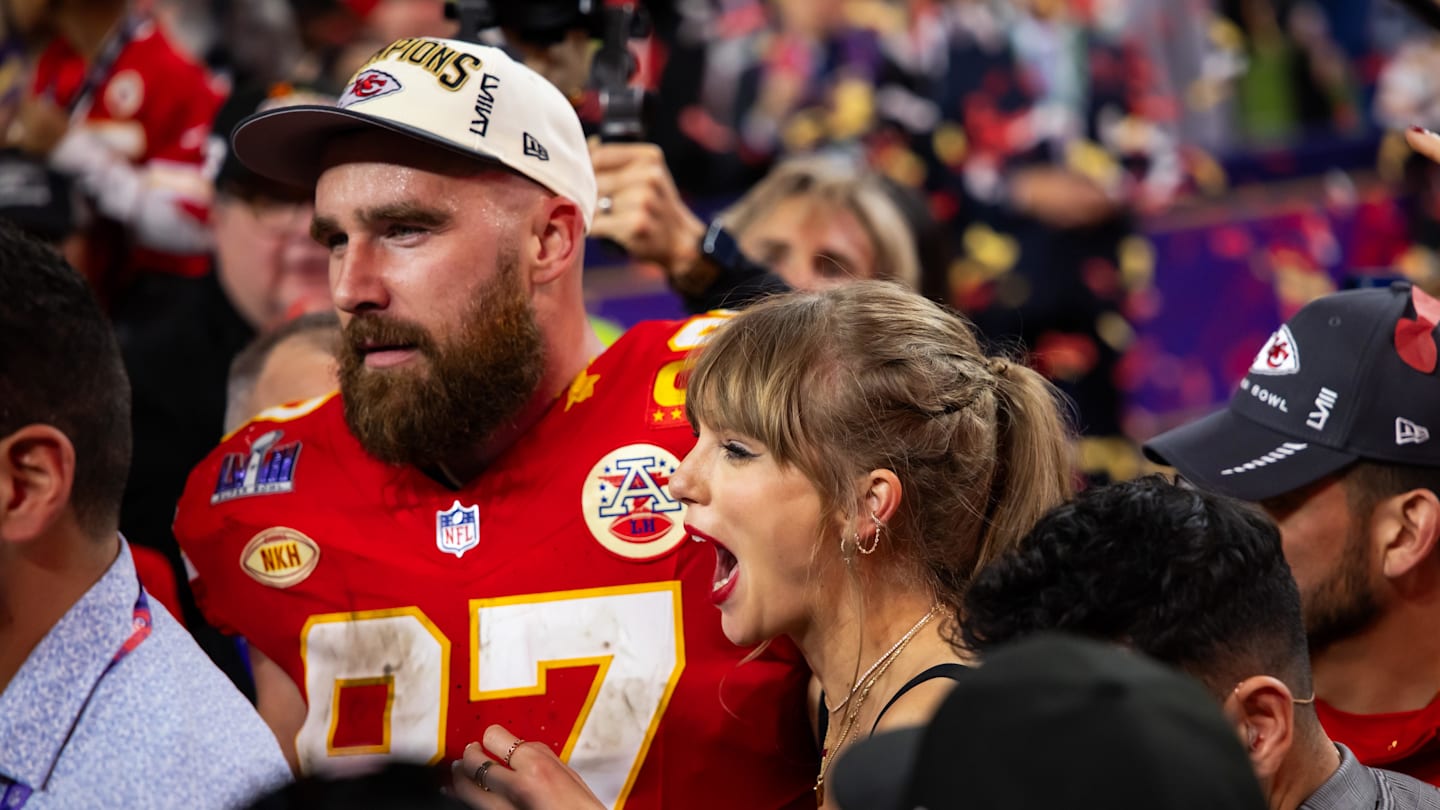 Travis Kelce Drops Perfect Fired-Up Taylor Swift Reference Ahead of Playoff Game