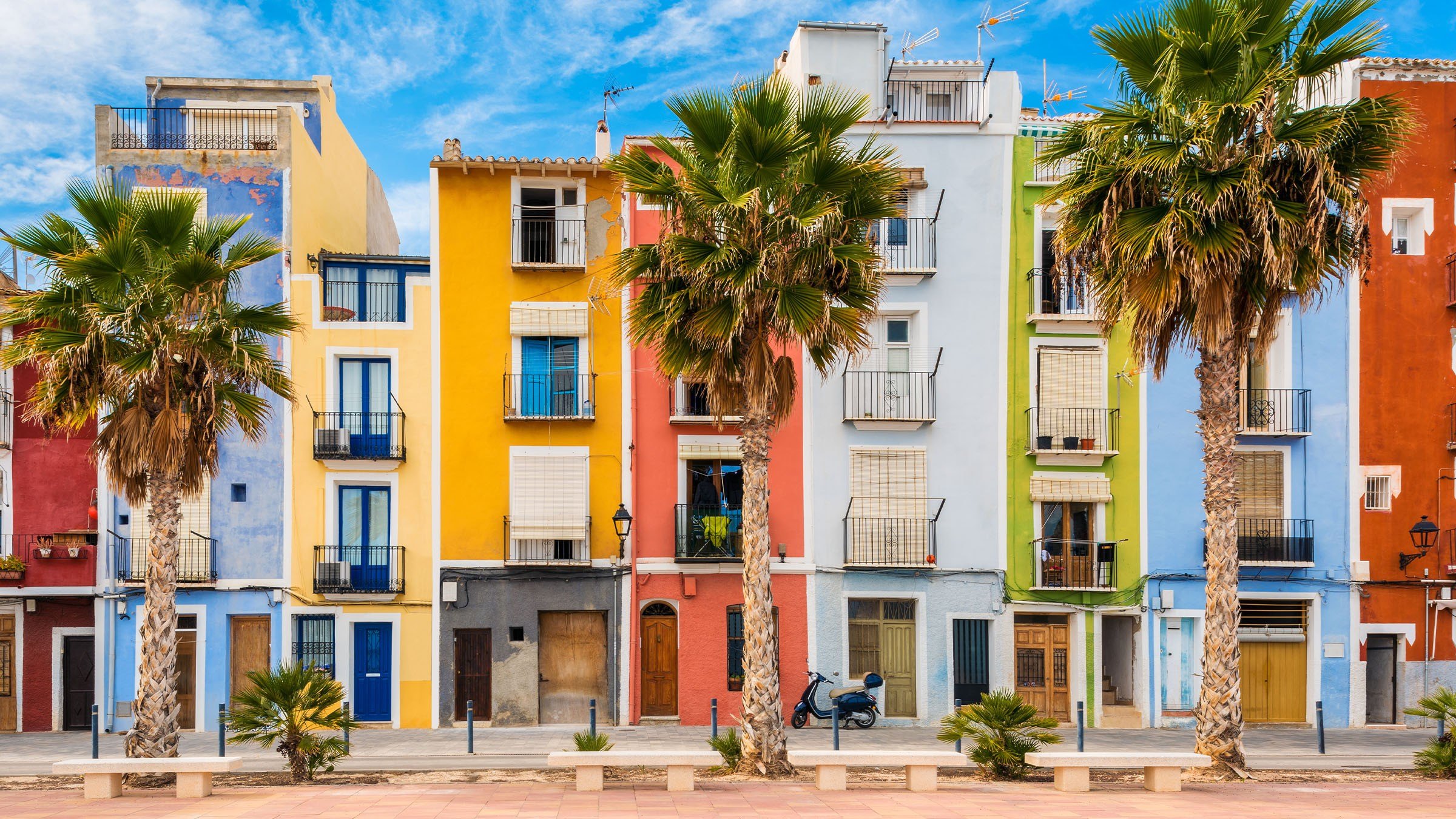 Moving to Spain Just Became Impossible If You Don’t Have Tons of Cash