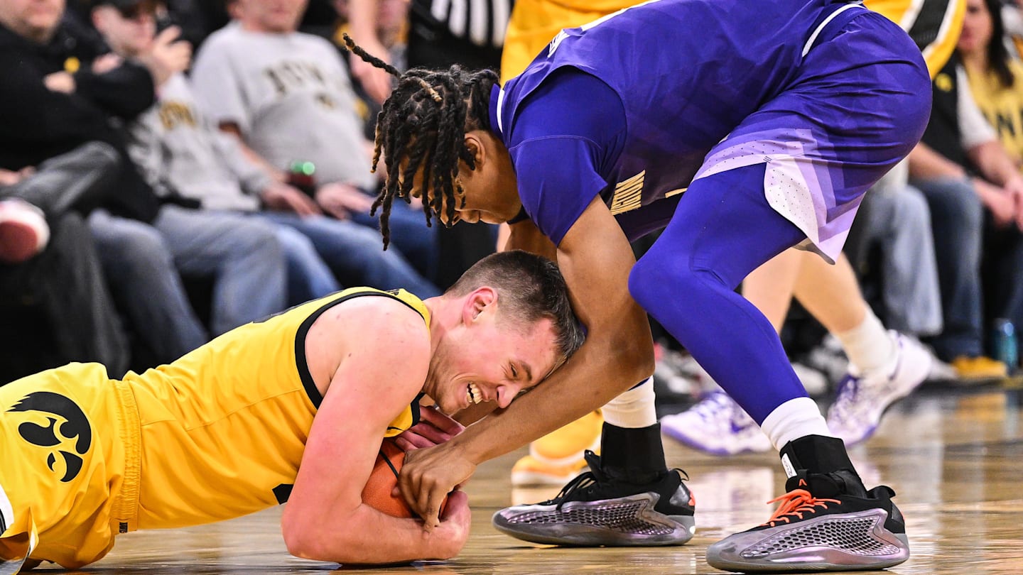 Huskies Lose Must-Win Game Down the Stretch at Iowa