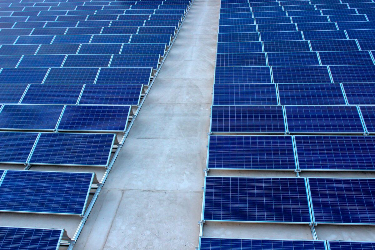 France concludes C&I rooftop PV tender with average price of €0.0982/kWh